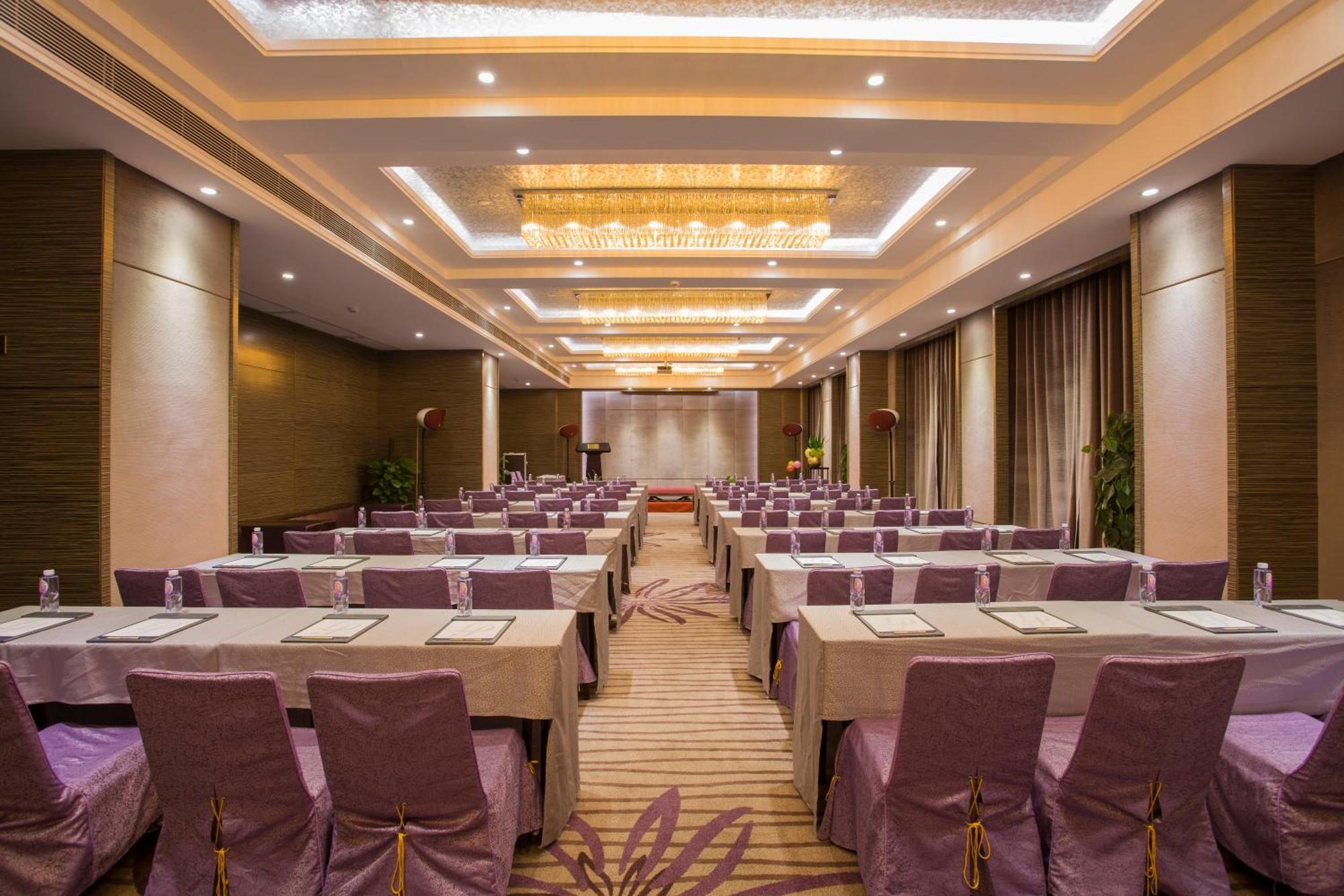 La Perle International Hotel - Free Shuttle Between Hotel And Exhibition Center During Canton Fair & Exhibitor Registration Counter Zewnętrze zdjęcie